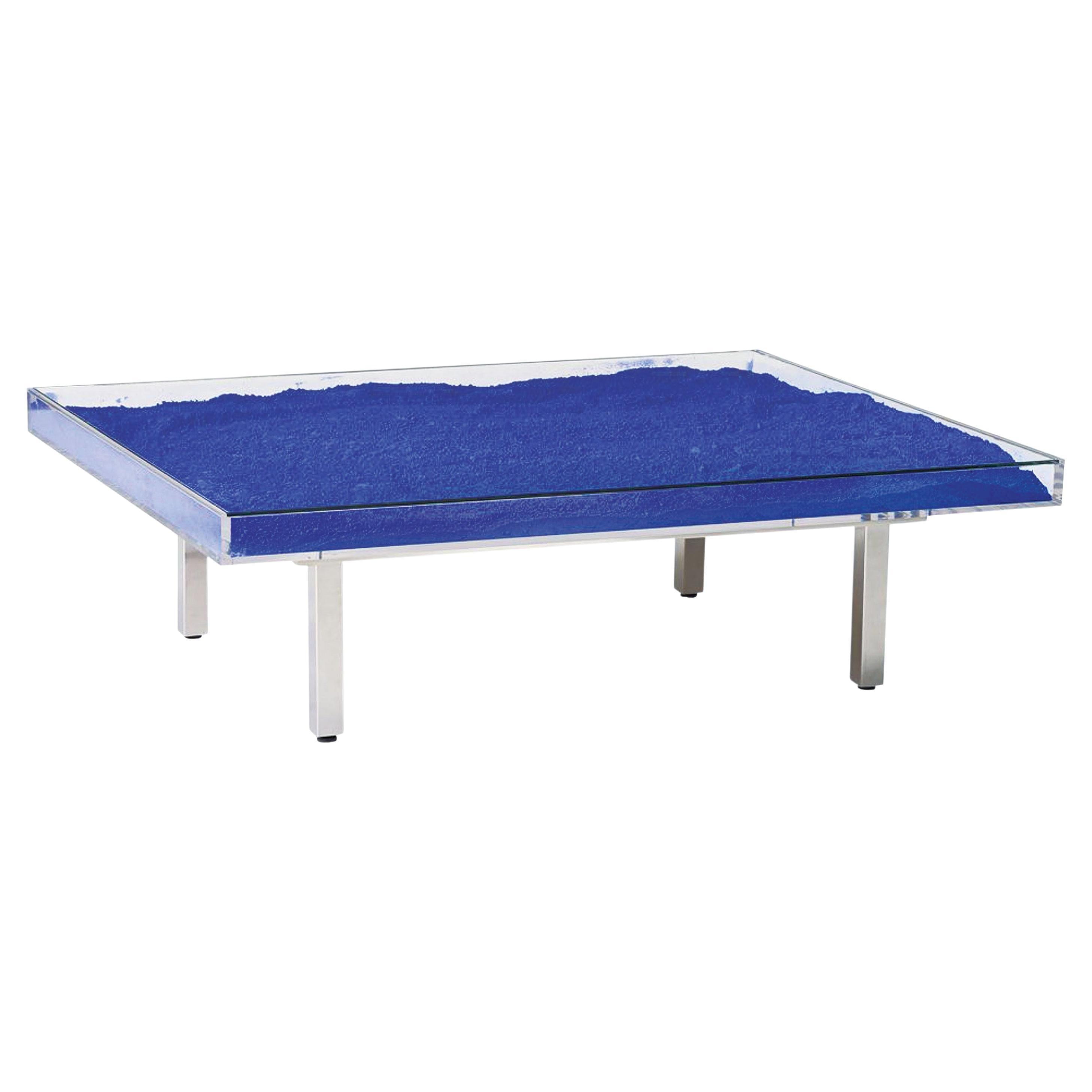 https://a.1stdibscdn.com/table-ikb-by-yves-klein-for-sale/f_8922/f_359425521693410030177/f_414484_1646676532888_bg_processed.jpg
