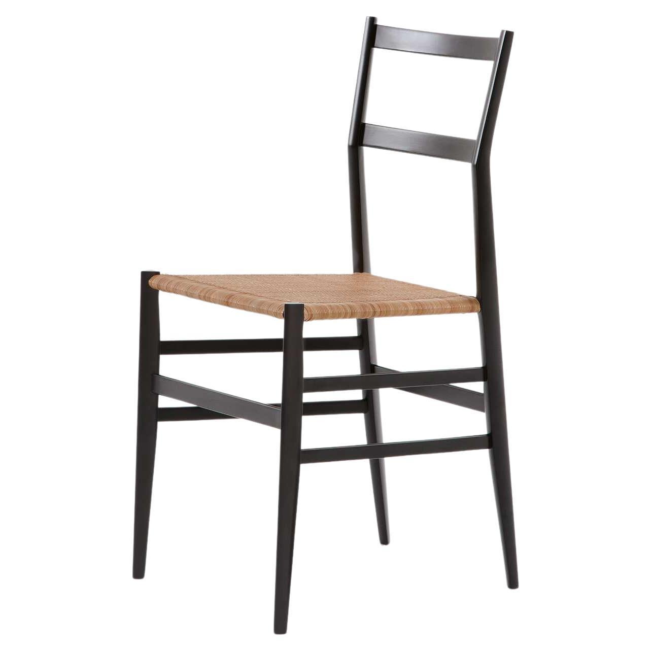 https://a.1stdibscdn.com/gio-ponti-frassino-tinto-nero-aswood-superleggera-chair-for-cassina-for-sale/f_14272/f_420658521730122381979/f_42065852_1730122382313_bg_processed.jpg