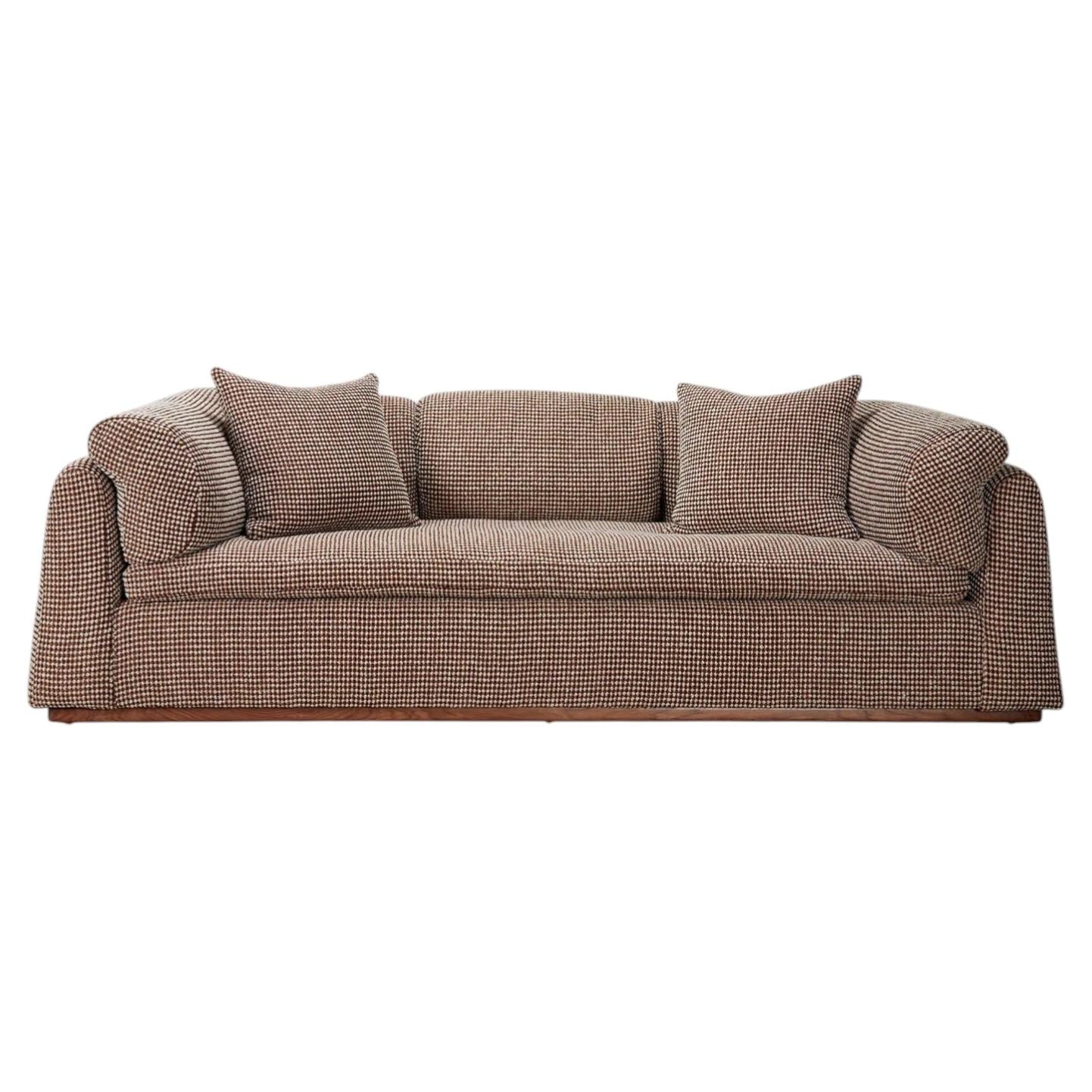 https://a.1stdibscdn.com/buriti-sofa-large-by-nikolai-lafuge-for-sale/f_8060/f_421174921771355234567/f_42117492_1771355234654_bg_processed.jpg