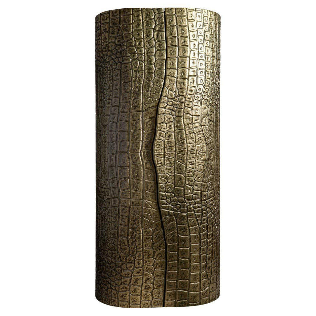 https://a.1stdibscdn.com/modern-brass-finish-luxury-bar-cabinet-in-stock-available-for-sale/f_55202/f_421893321730889862571/f_42189332_1730889863163_bg_processed.jpg