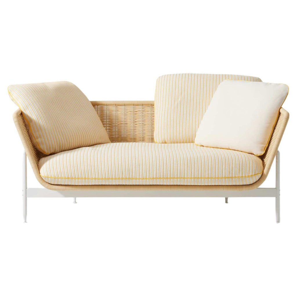 https://a.1stdibscdn.com/antonio-citterio-esosoft-outdoor-sofa-rattan-stainless-steel-italy-for-sale/1121189/f_422223521774257051937/f_42222352_1731052886125_bg_processed_datamatics.jpeg