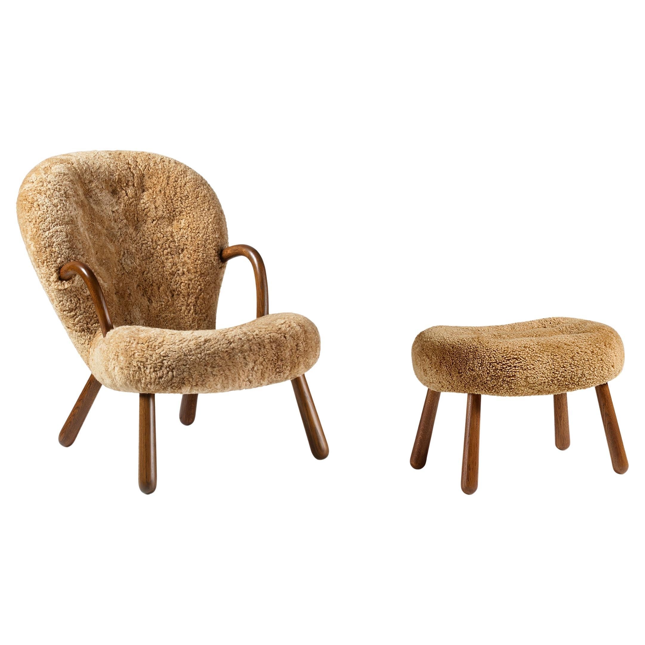 https://a.1stdibscdn.com/arnold-madsen-sheepskin-clam-chair-stool-for-sale/f_13332/f_425325221732923790513/f_42532522_1732923791133_bg_processed.jpg