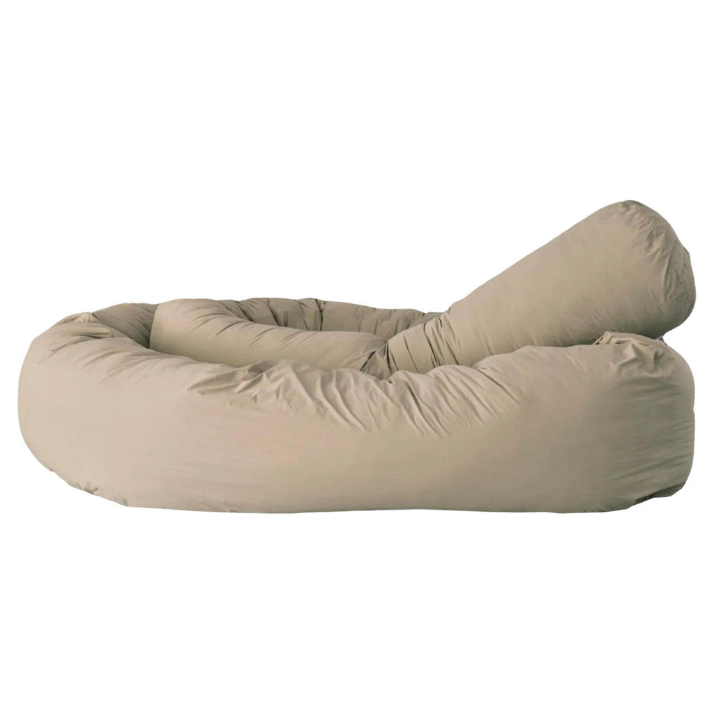 https://a.1stdibscdn.com/willo-perron-sausage-sofa-for-bd-barcelona-for-sale/f_14272/f_425453721733122359085/f_42545372_1733122359936_bg_processed.jpg