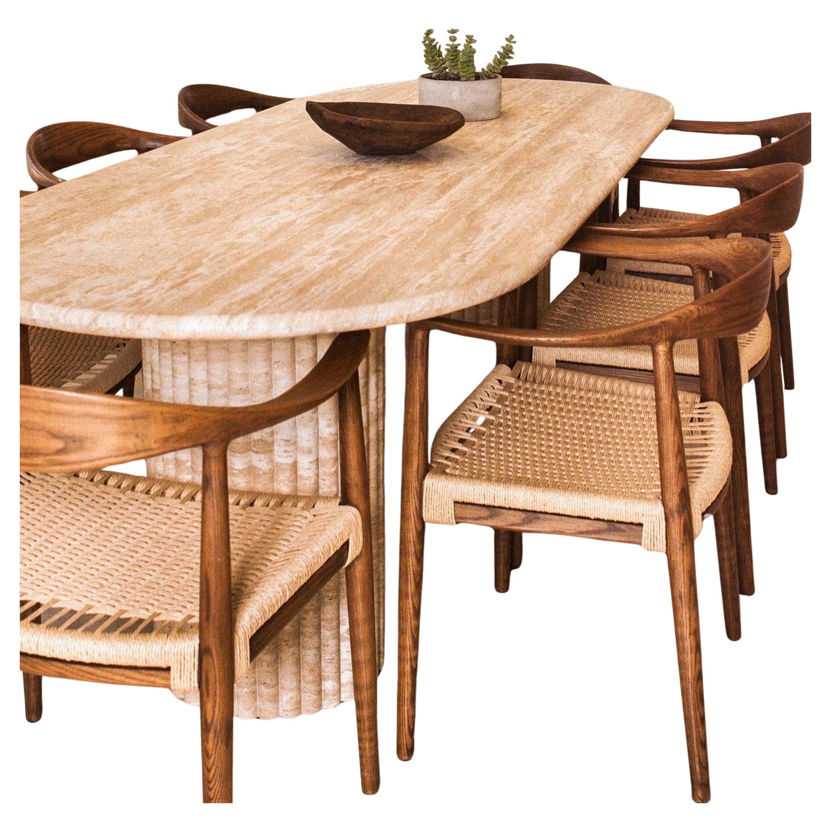 https://a.1stdibscdn.com/travertine-dining-table-travertine-stone-table-marble-dining-room-table-for-sale/f_91932/f_426134321733567074452/f_42613432_1733567075919_bg_processed.jpg