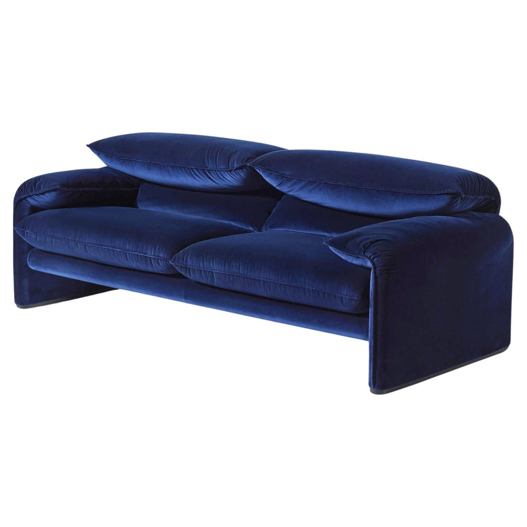 https://a.1stdibscdn.com/vico-magistretti-maralunga-two-seater-sofa-for-cassina-for-sale/f_14272/f_426989921733988477798/f_42698992_1733988478340_bg_processed.jpg