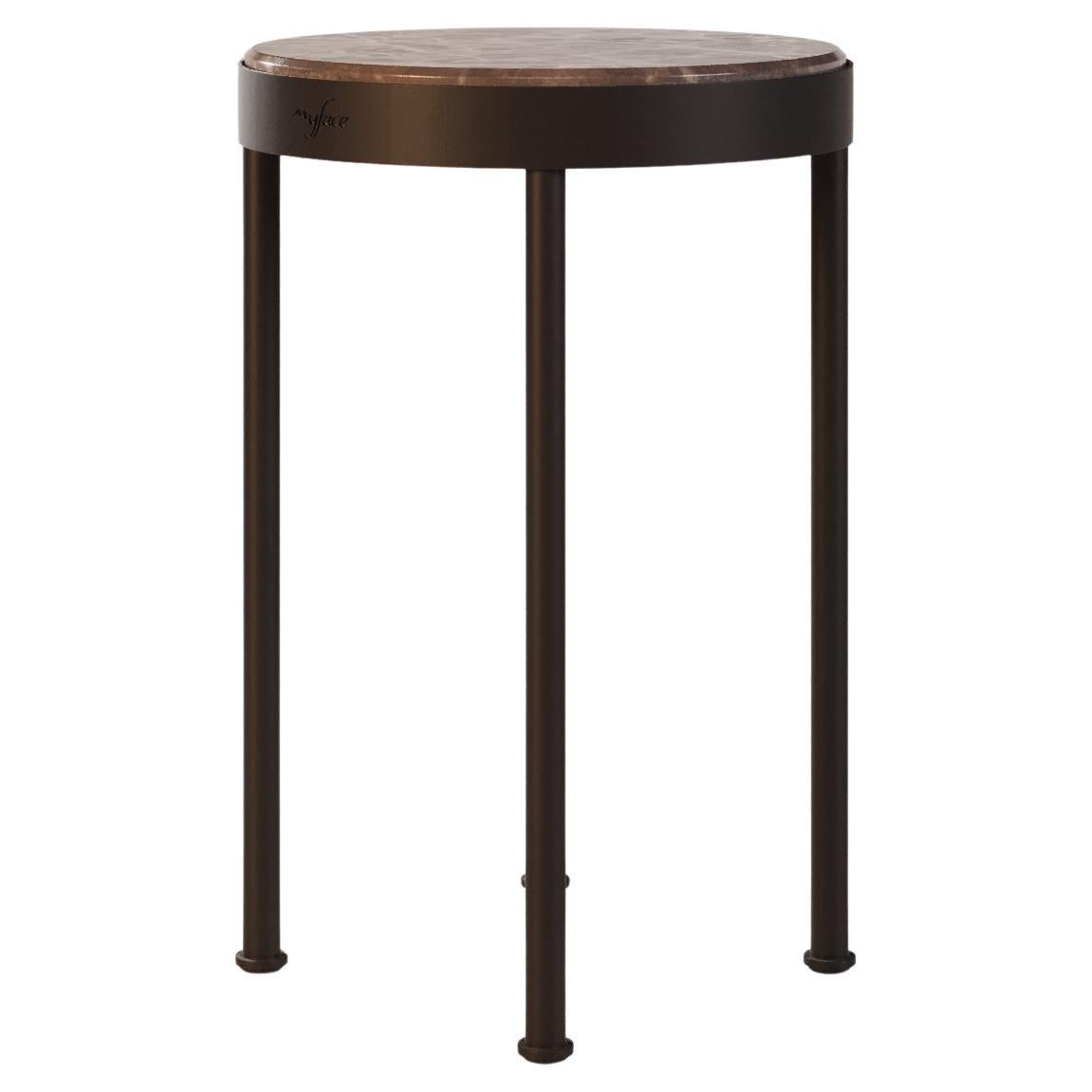 https://a.1stdibscdn.com/outdoor-marble-side-table-with-stainless-steel-legs-for-sale/f_56702/f_430558121736247874943/f_43055812_1736247875200_bg_processed.jpg