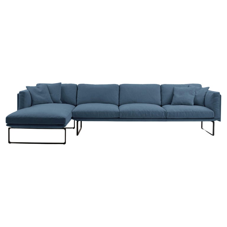 https://a.1stdibscdn.com/piero-lissoni-8-modular-sofa-for-cassina-for-sale/f_14272/f_430679921736320216456/f_43067992_1736320217734_bg_processed.jpg?width=768