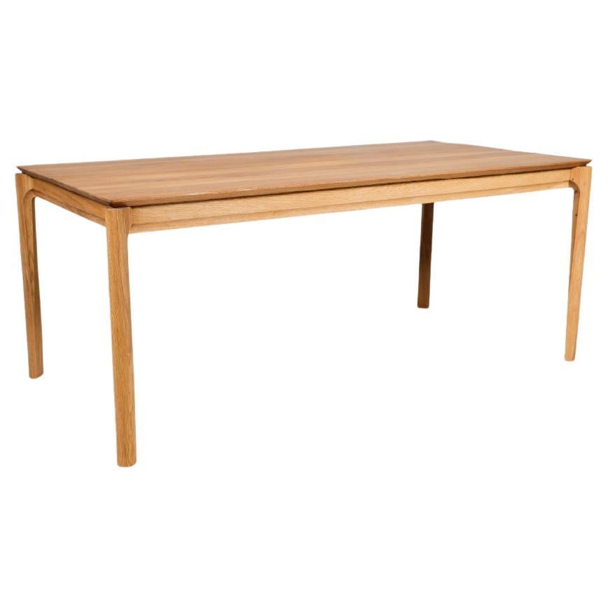 https://a.1stdibscdn.com/solid-dining-table-200cm-solid-oak-wood-for-sale/f_100662/f_430683621736325209237/f_43068362_1736325209452_bg_processed.jpg