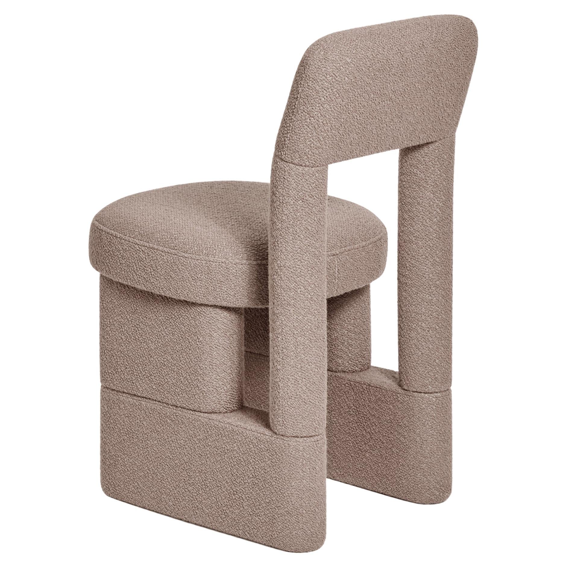 https://a.1stdibscdn.com/dining-chair-urban-by-woo-for-sale/f_63402/f_430863221736439496558/f_43086322_1736439497267_bg_processed.jpg