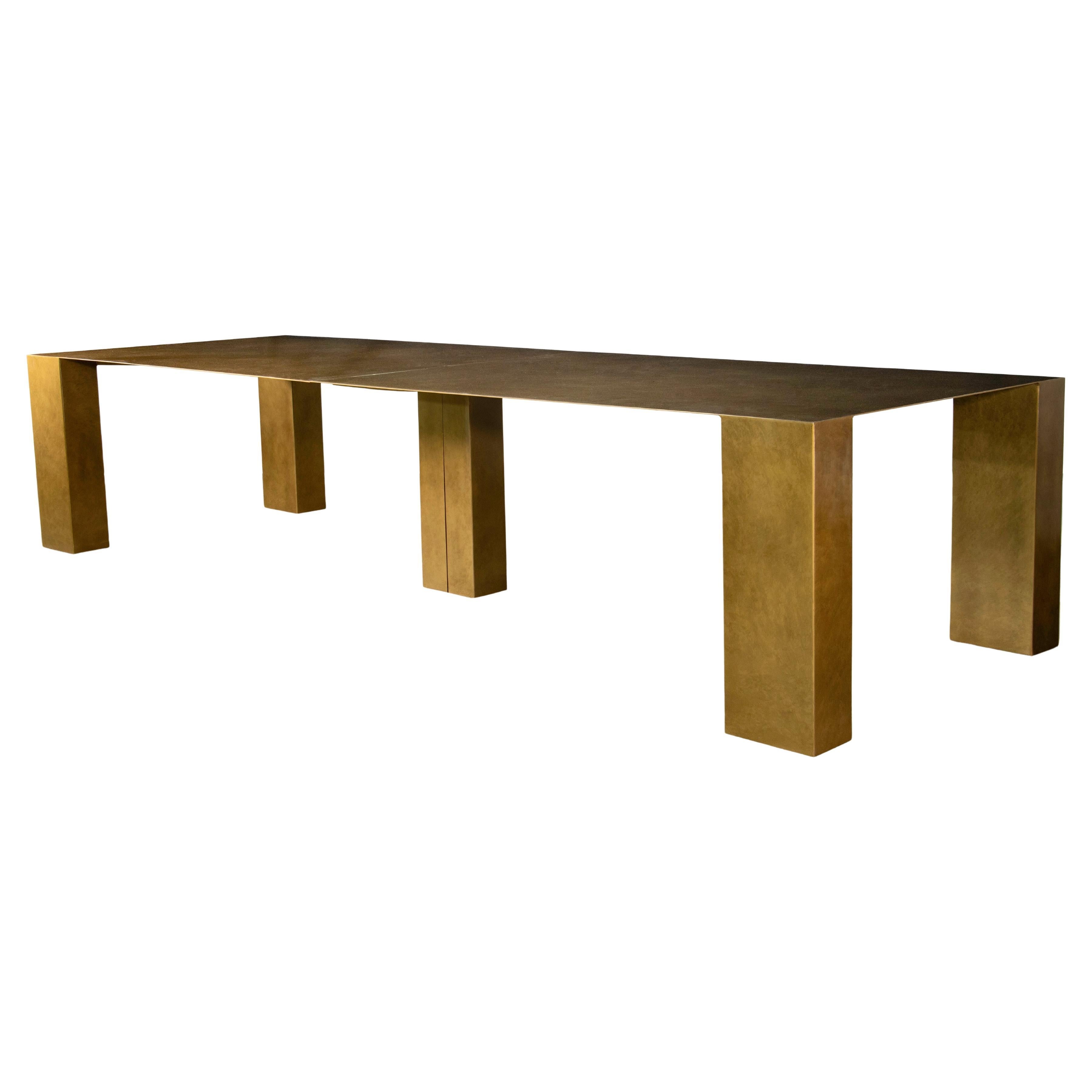 https://a.1stdibscdn.com/modern-bronze-customizable-dining-table-from-costantini-alonzo-for-sale/f_25173/f_431509121736869124571/f_43150912_1736869125755_bg_processed.jpg