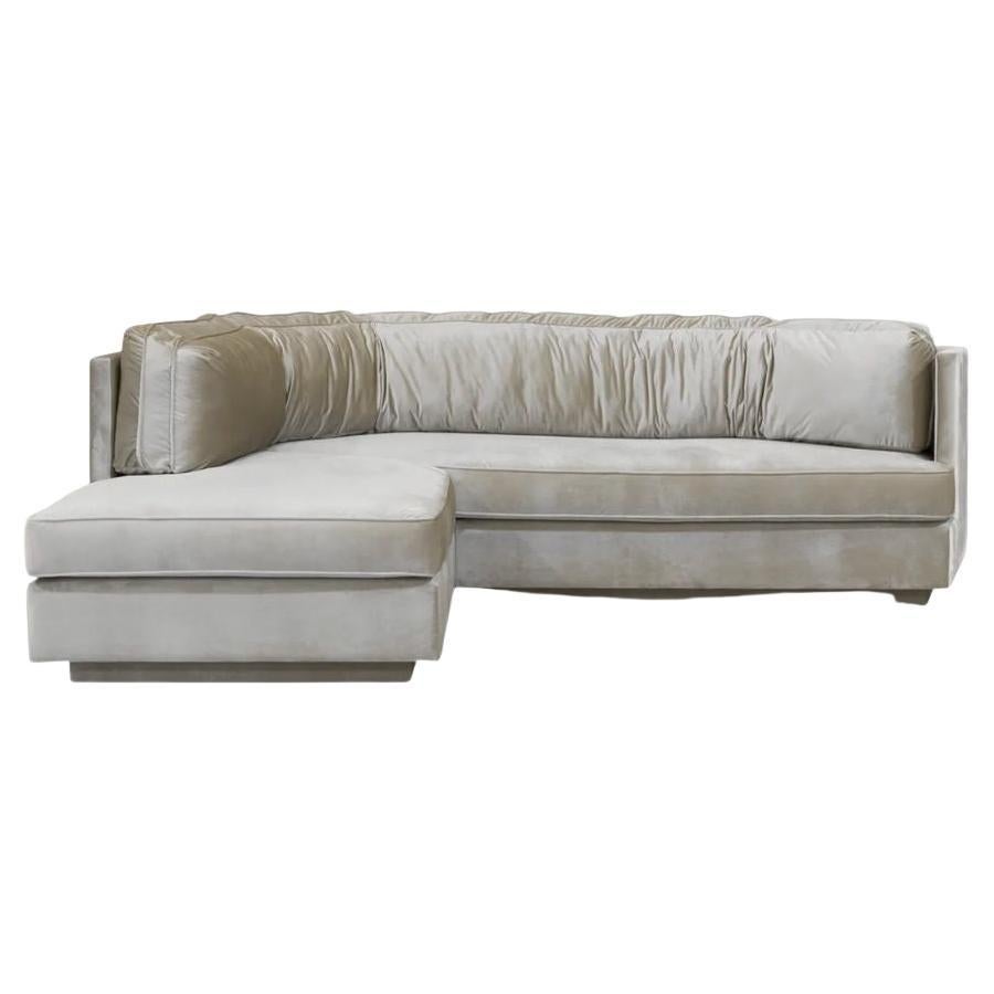 https://a.1stdibscdn.com/lisboa-sofa-for-sale/f_74772/f_432232621737366690671/f_43223262_1737366690834_bg_processed.jpg