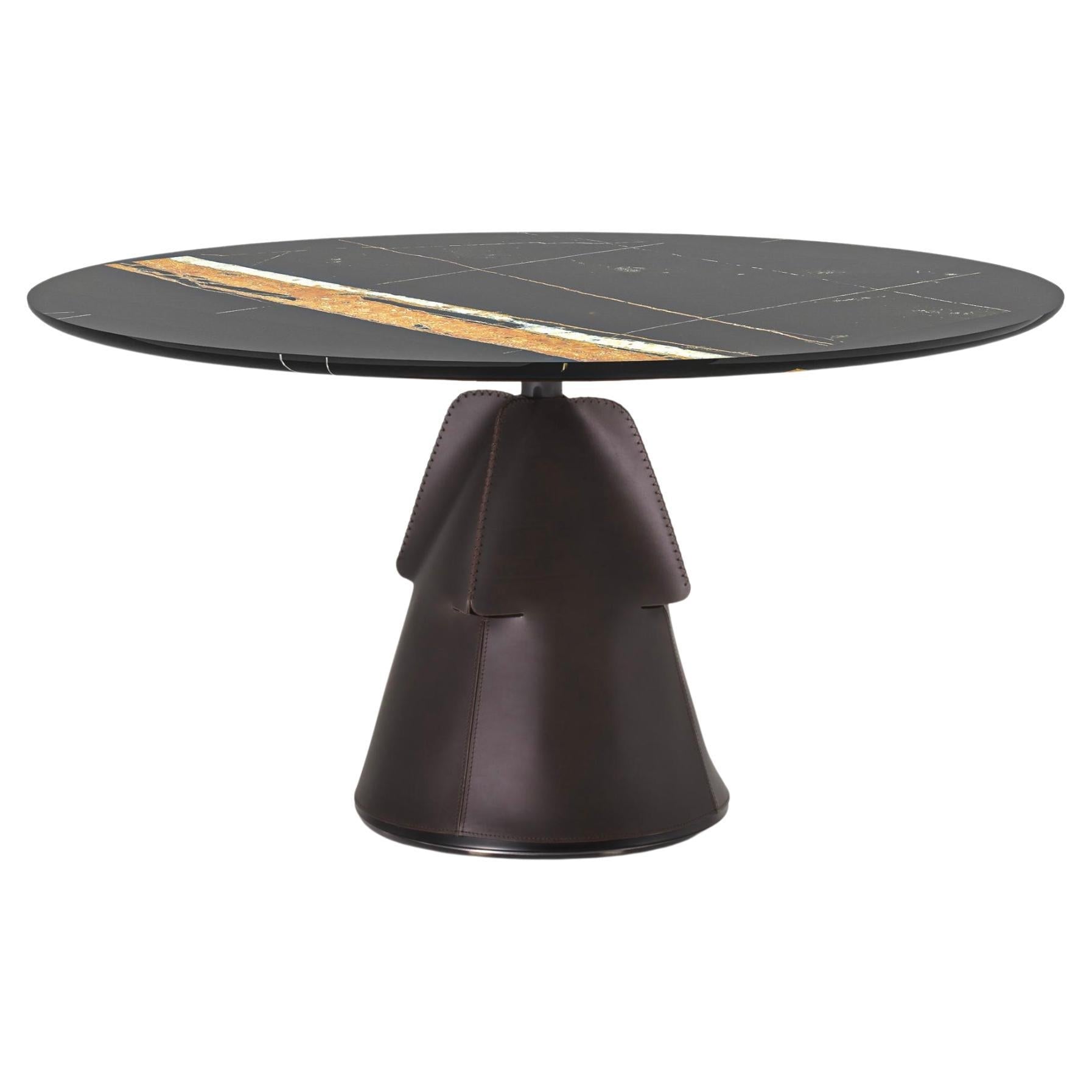 https://a.1stdibscdn.com/de-sede-ds-615-dining-table-in-cigarro-leather-and-sahara-noir-stone-top-180cm-for-sale/f_58922/f_432776621737551431857/f_43277662_1737551432283_bg_processed.jpg