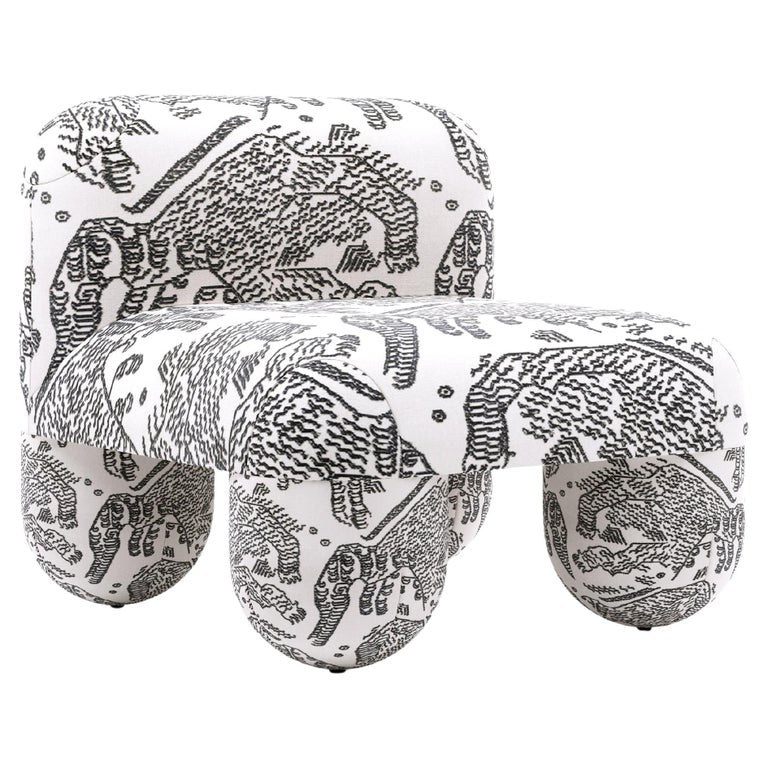 https://a.1stdibscdn.com/modern-low-chair-hello-in-dedar-tiger-mountain-graphite-jacquard-velvet-by-noom-for-sale/f_42321/f_433621221738065068530/f_43362122_1738065069276_bg_processed.jpg?width=768