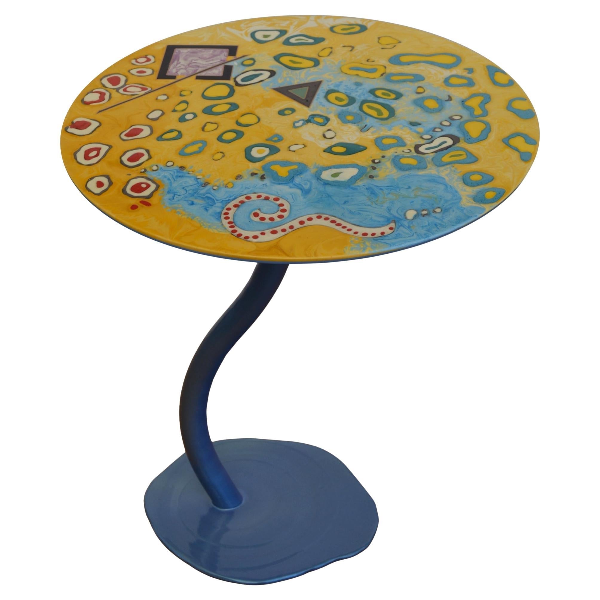 https://a.1stdibscdn.com/tavolino-top-decorato-e-base-ferro-cangiante-fatto-a-mano-in-italia-da-cupioli-for-sale/f_39183/f_434500721738591225810/f_43450072_1738591226549_bg_processed.jpg