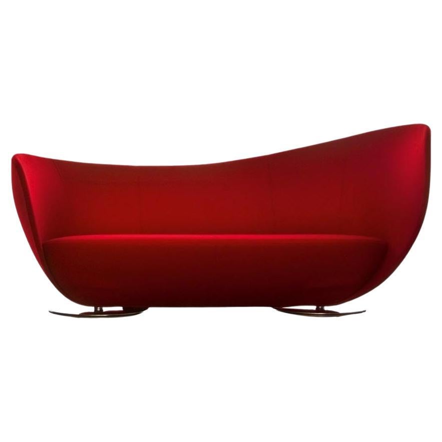 https://a.1stdibscdn.com/contemporary-sofa-characterized-by-flowing-curves-and-metal-base-for-sale/f_27693/f_434751521744226098922/f_43475152_1744226099124_bg_processed.jpg