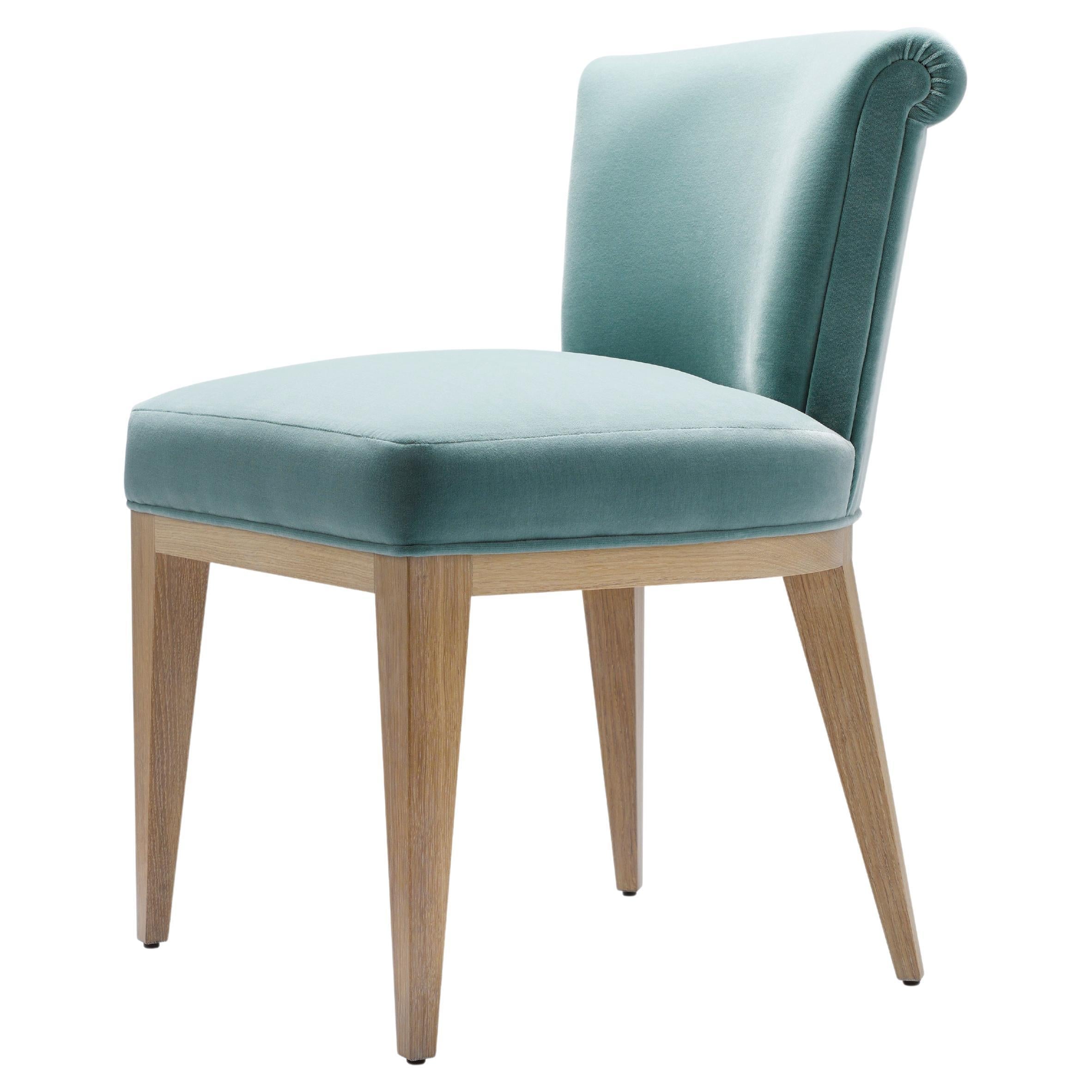 https://a.1stdibscdn.com/contemporary-eto-dining-chair-in-cotton-velvet-with-solid-oak-or-walnut-legs-for-sale/f_27813/f_435978321739369990321/f_43597832_1739369991022_bg_processed.jpg