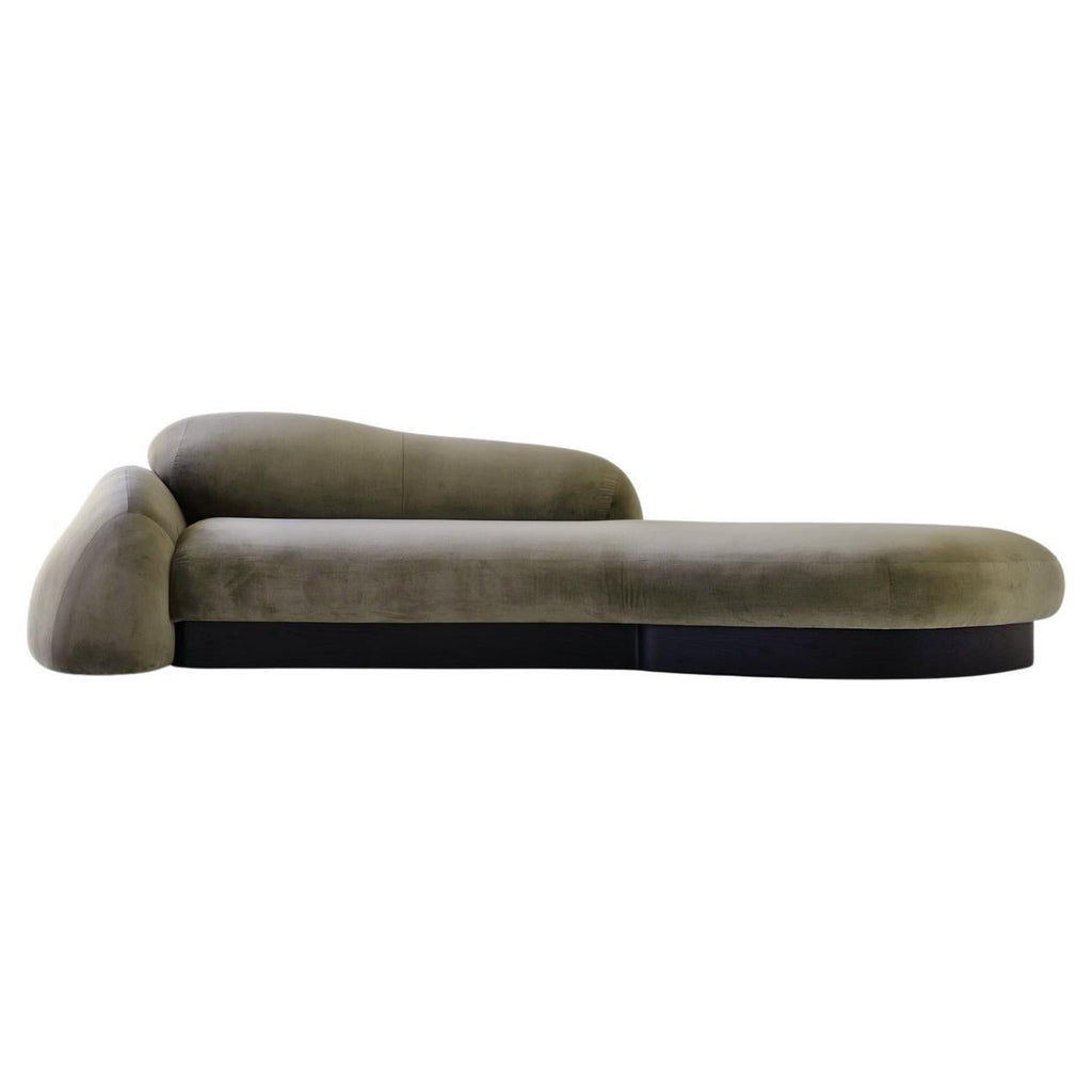 https://a.1stdibscdn.com/plyn-sofa-for-sale/f_102572/f_435981021739370318773/f_43598102_1739370319053_bg_processed.jpg