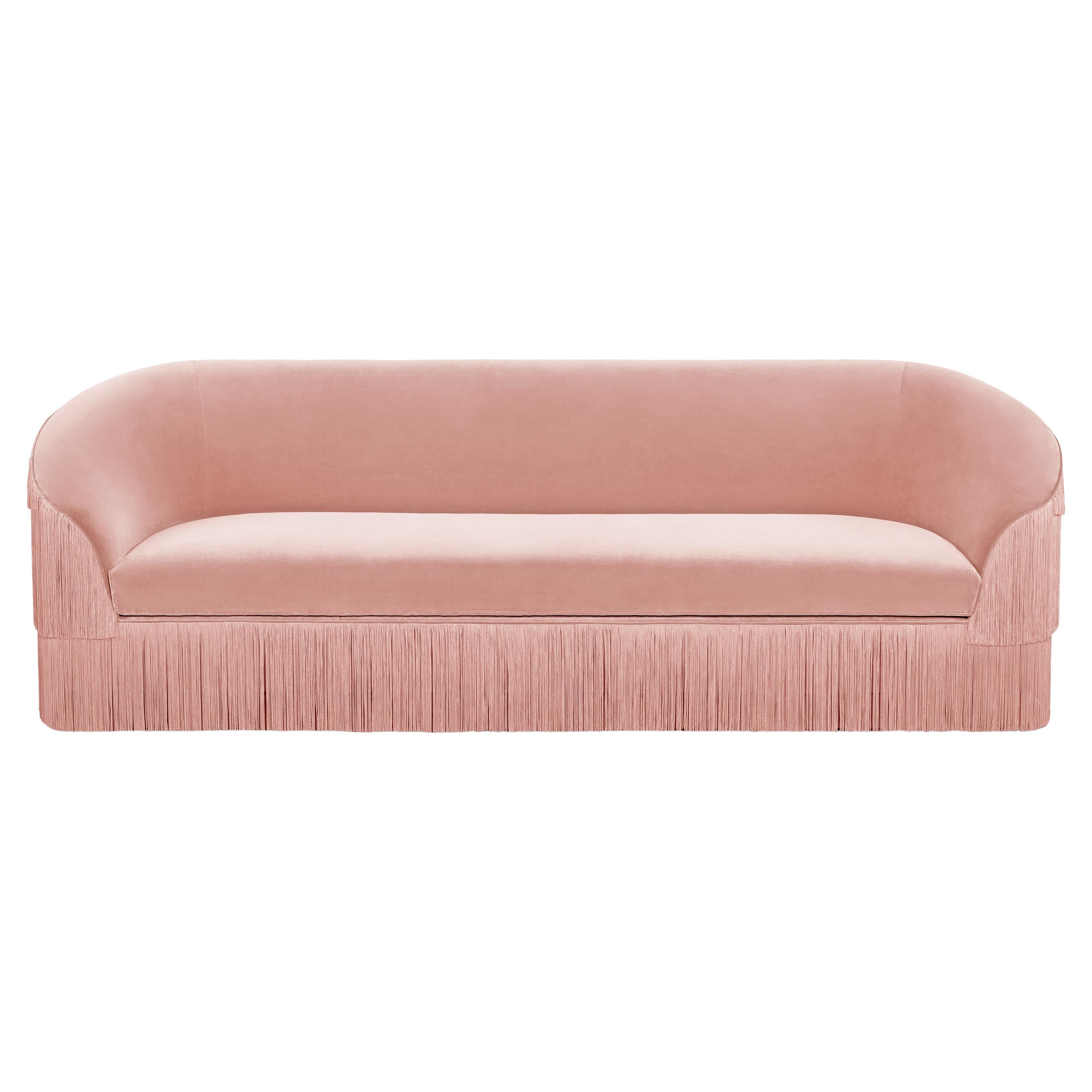 https://a.1stdibscdn.com/fringes-280-sofa-by-munna-for-sale/f_12192/f_436006621739378638090/f_43600662_1739378639152_bg_processed.jpg