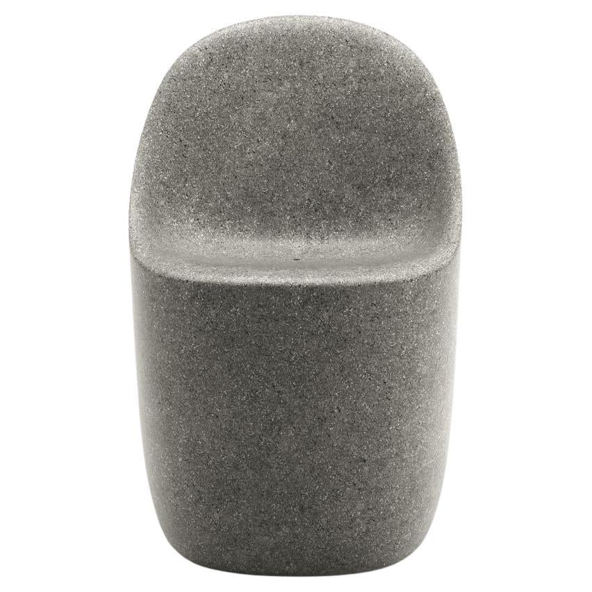 https://a.1stdibscdn.com/cobble-chair-in-grey-mix-recyclable-polyethylene-by-elisa-giovannoni-for-sale/56838212/f_436602521739871879331/f_43660252_1739871879570_bg_processed.jpg