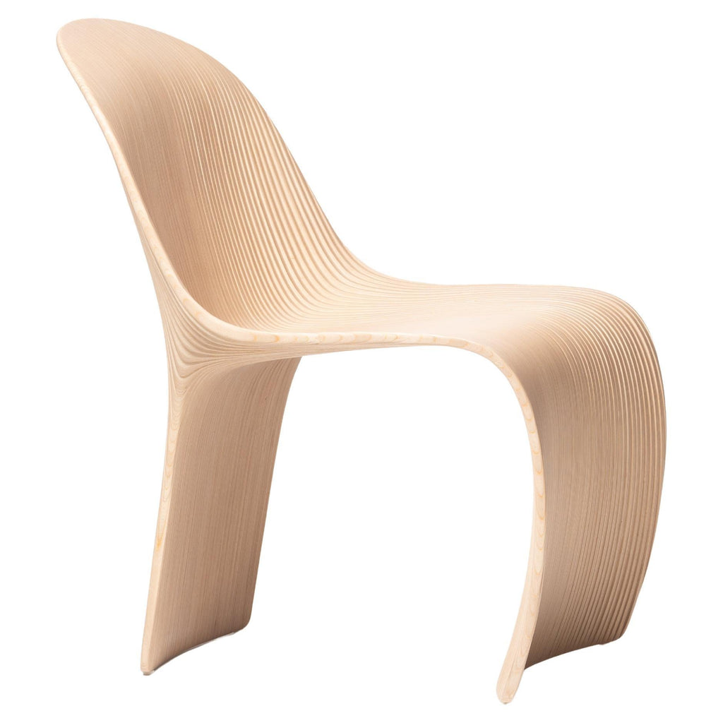 https://a.1stdibscdn.com/isa-chair-by-piegatto-a-scuptural-dining-chair-for-sale/f_83012/f_440895421742244359529/f_44089542_1742244360074_bg_processed.jpg