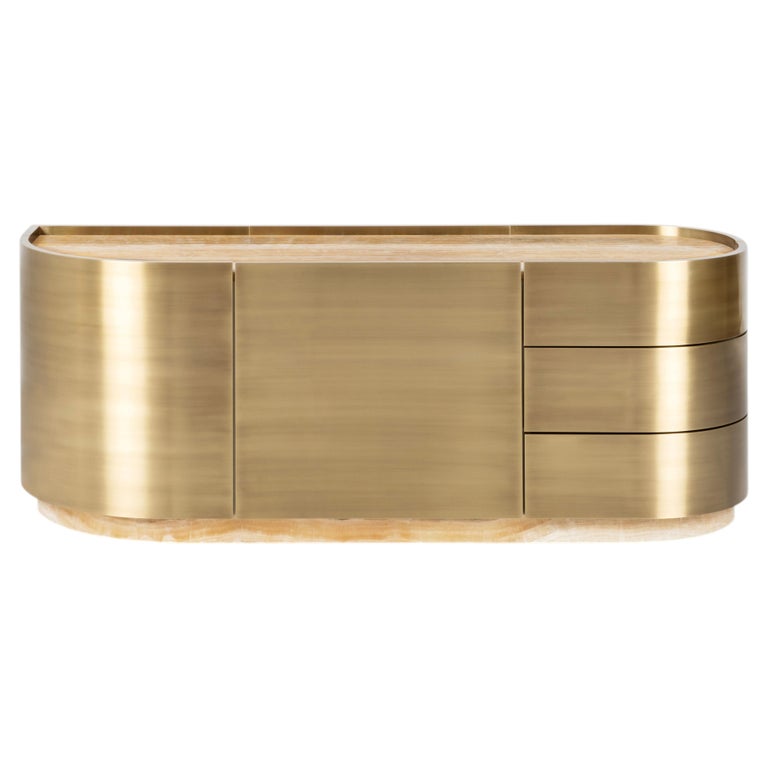 https://a.1stdibscdn.com/modern-sahara-brass-tv-cabinet-miel-onyx-handmade-in-portugal-by-greenapple-for-sale/f_53532/f_441816621776697108161/f_44181662_1776697108640_bg_processed.jpg?width=768