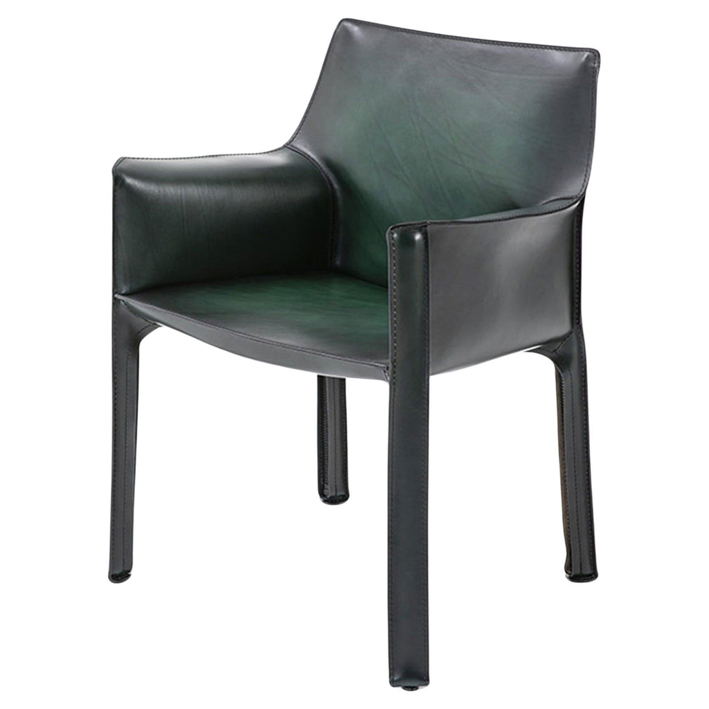 https://a.1stdibscdn.com/bellini-413-cab-chair-in-dark-green-leather-by-cassina-for-sale/f_9409/f_443695121743710696984/f_44369512_1743710697505_bg_processed.jpg
