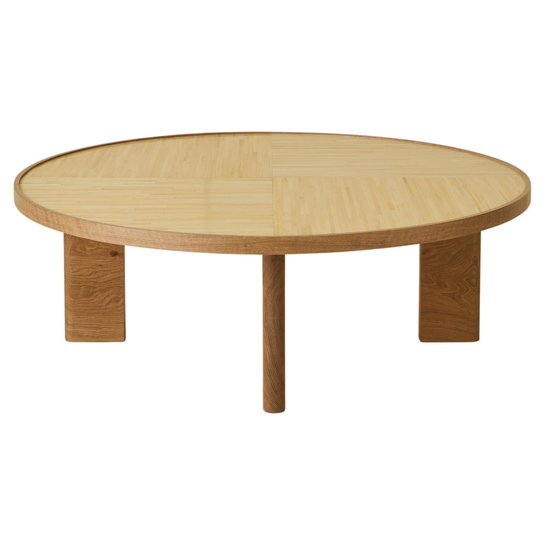 https://a.1stdibscdn.com/wyngate-marquetry-coffee-table-for-sale/f_91342/f_443814321743782600873/f_44381432_1743782601341_bg_processed.jpg