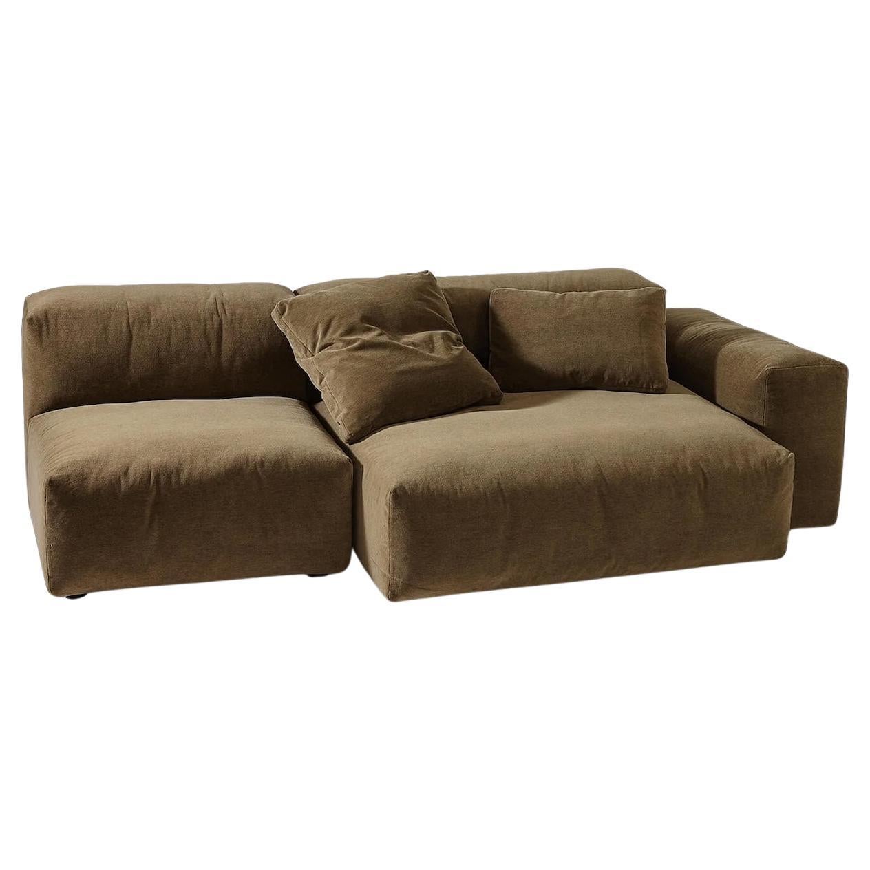 https://a.1stdibscdn.com/customizable-norr11-repose-modular-sofa-by-kristian-sofus-hansen-tommy-hyldahl-for-sale/f_44652/f_444625421744317384545/f_44462542_1744317384888_bg_processed.jpg