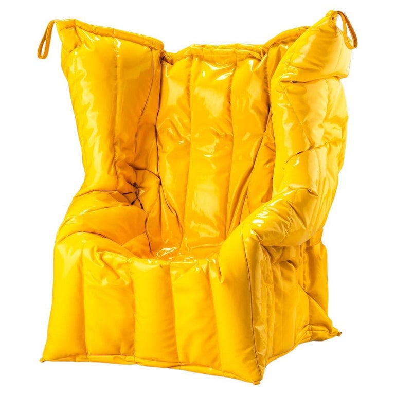 https://a.1stdibscdn.com/shadow-yellow-armchair-padded-with-soft-polyurethane-foam-by-gaetano-pesce-for-sale/56838172/f_445321521744726918771/f_44532152_1744726919059_bg_processed.jpg?width=768