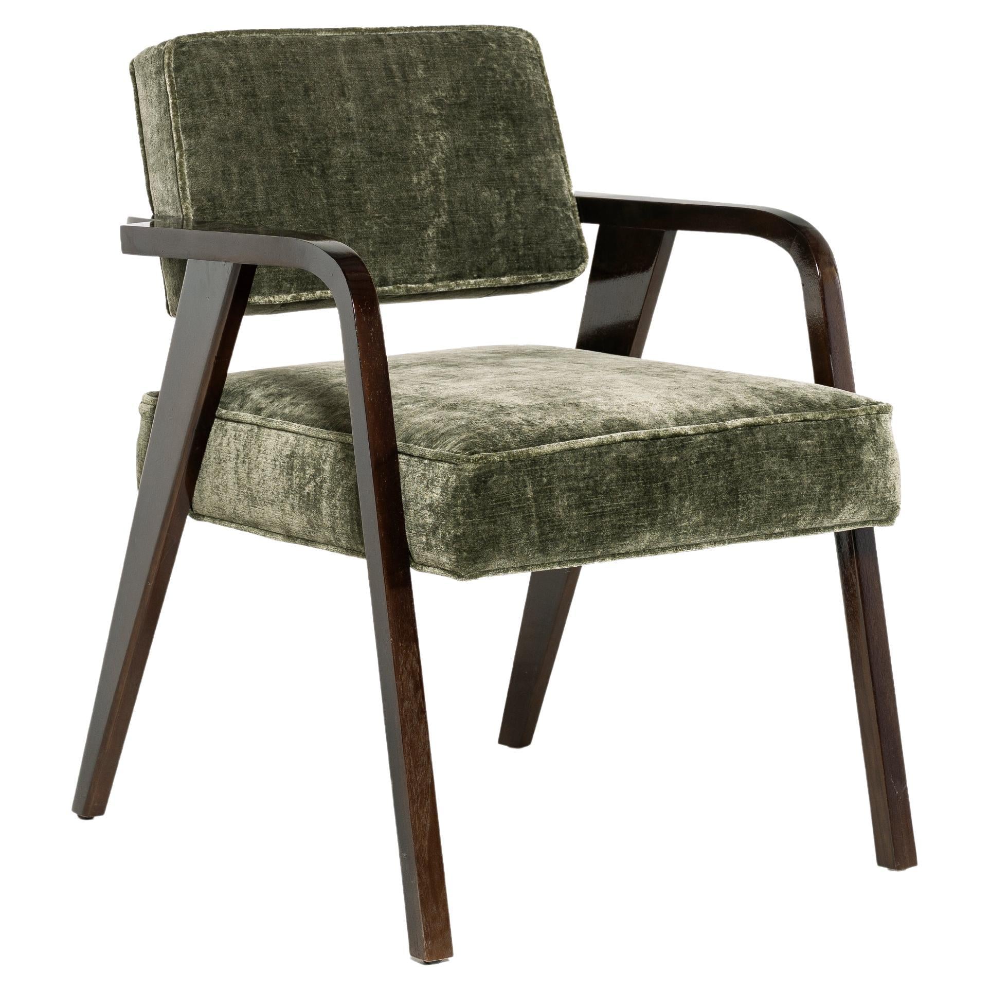 https://a.1stdibscdn.com/nocina-c-upholstered-dining-armchair-and-green-velvet-by-storagemilano-for-sale/f_46131/f_445364021744717595685/f_44536402_1744717596267_bg_processed.jpg