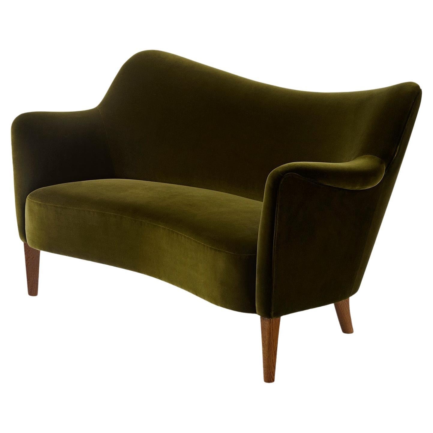 https://a.1stdibscdn.com/velvet-love-seat-sofa-by-alfred-christensen-c1950s-for-sale/f_13332/f_448889221746475080569/f_44888922_1746475081005_bg_processed.jpg