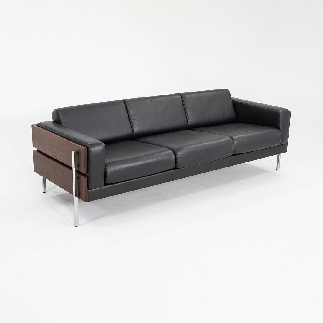 https://a.1stdibscdn.com/2024-robin-day-for-case-three-seat-forum-sofa-in-walnut-and-black-leather-for-sale-picture-2/56838182/f_449683521747135331992/f_44968352_1_master.jpg