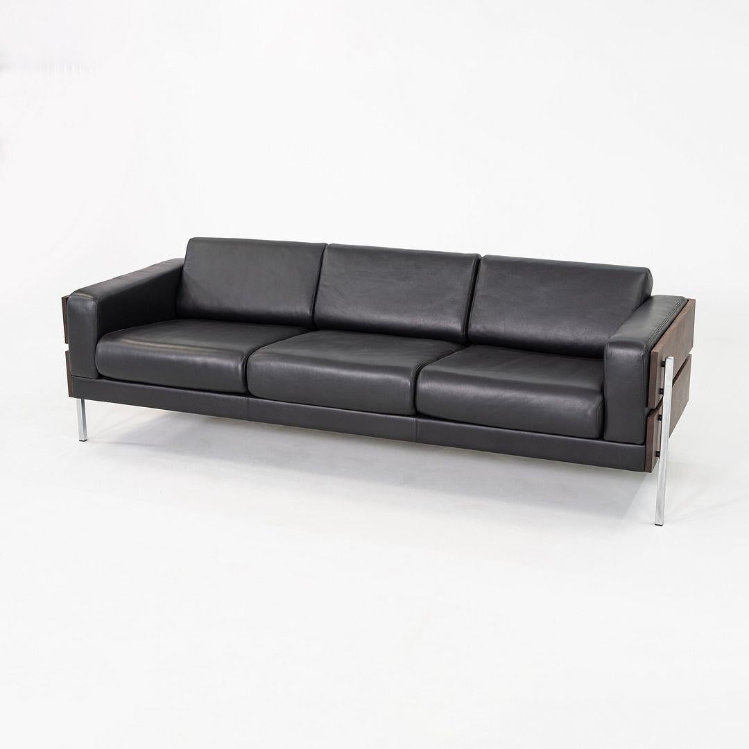 https://a.1stdibscdn.com/2024-robin-day-for-case-three-seat-forum-sofa-in-walnut-and-black-leather-for-sale-picture-5/56838182/f_449683521747135339711/f_44968352_4_master.jpg