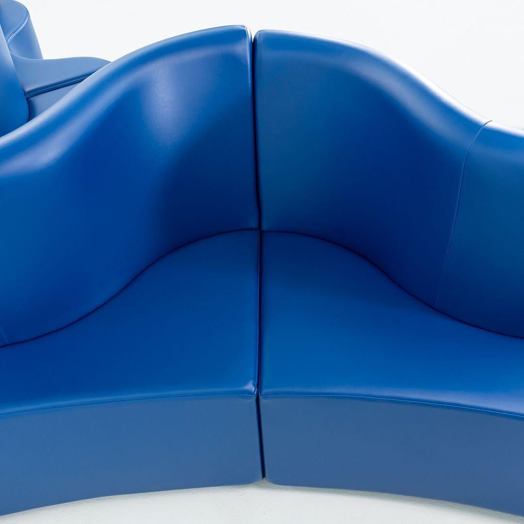 https://a.1stdibscdn.com/2024-verner-panton-for-verpan-cloverleaf-sofa-3-units-in-royal-blue-with-power-for-sale-picture-11/56838182/f_449684521747135473634/f_44968452_11_master.jpg