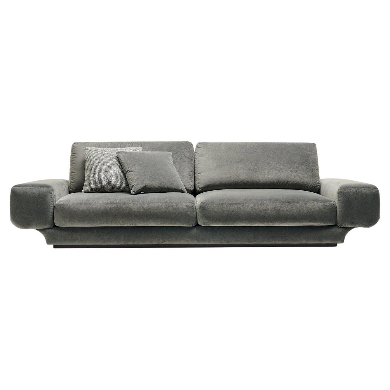 https://a.1stdibscdn.com/milo-gray-fabric-with-aluminum-details-3-seater-sofa-by-zanaboni-for-sale/f_17062/f_450905621747664610727/f_45090562_1747664610993_bg_processed.jpg