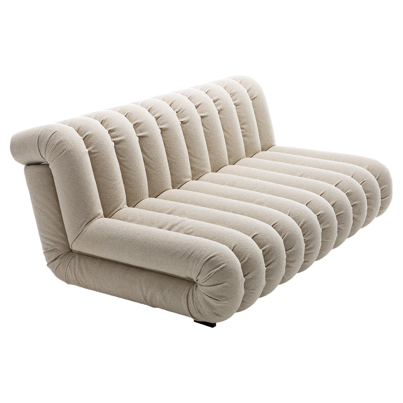 https://a.1stdibscdn.com/periscopio-fluted-beige-fabric-sofa-by-studiopepe-for-sale/f_17062/f_451318721747900875166/f_45131872_1747900875489_bg_processed.jpg