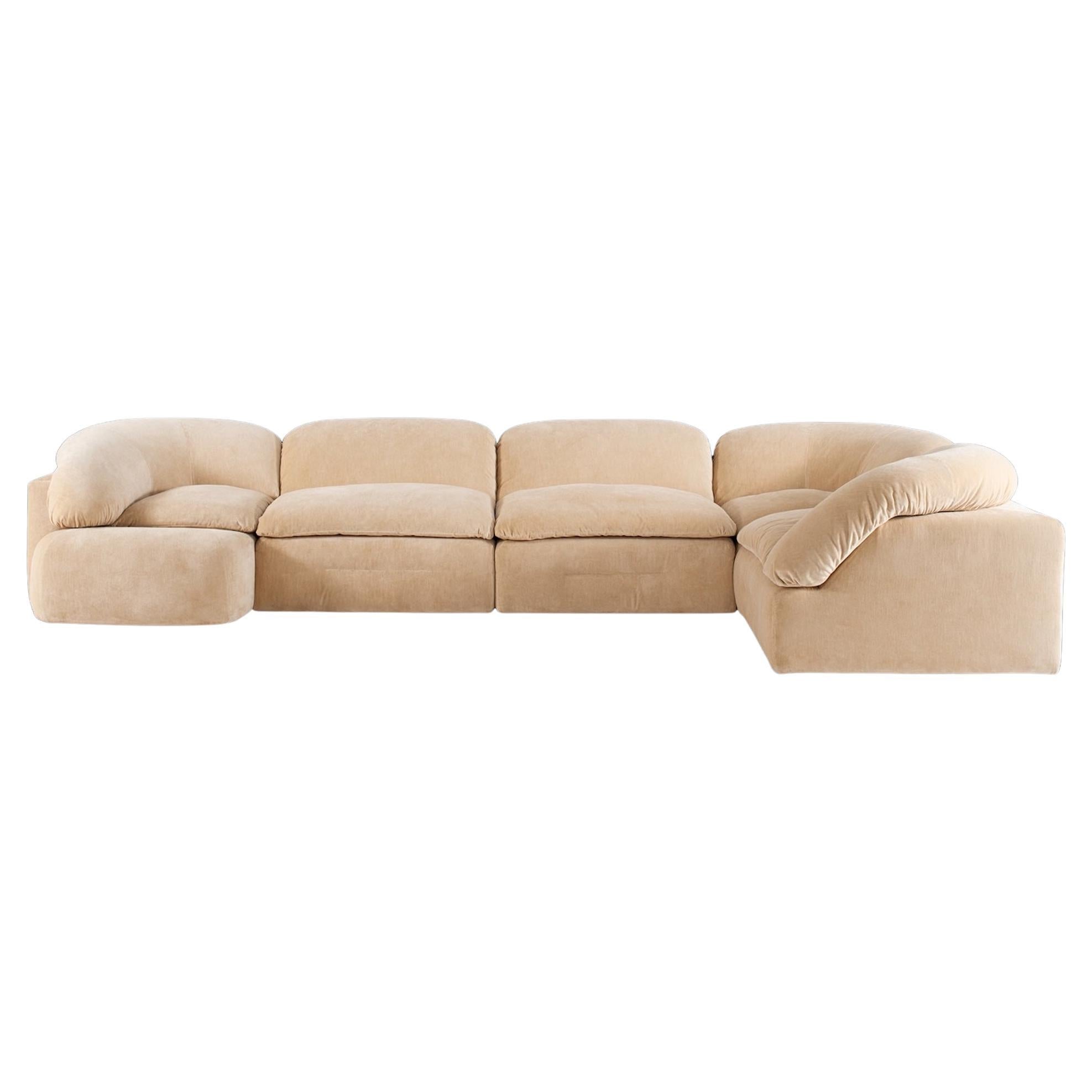 https://a.1stdibscdn.com/customizable-tacchini-butter-modular-sofa-by-faye-toogood-for-sale/f_44652/f_452315121748530796165/f_45231512_1748530796604_bg_processed.jpg
