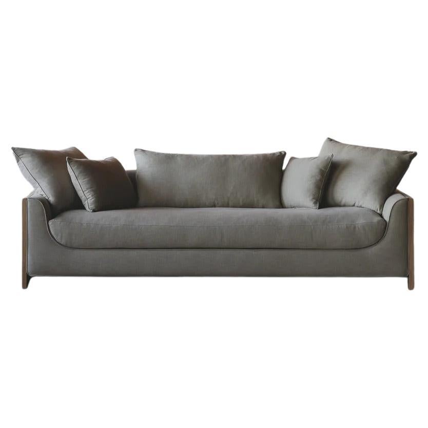 https://a.1stdibscdn.com/unique-solid-oak-marina-sofa-crude-for-sale/f_12192/f_452507921748629579755/f_45250792_1748629579916_bg_processed.jpg