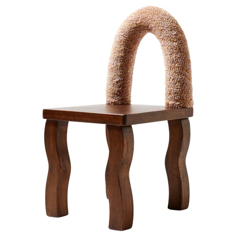 https://a.1stdibscdn.com/honey-chair-for-sale/f_104752/f_453955821749549229769/f_45395582_1749549230032_bg_processed.jpg?width=768