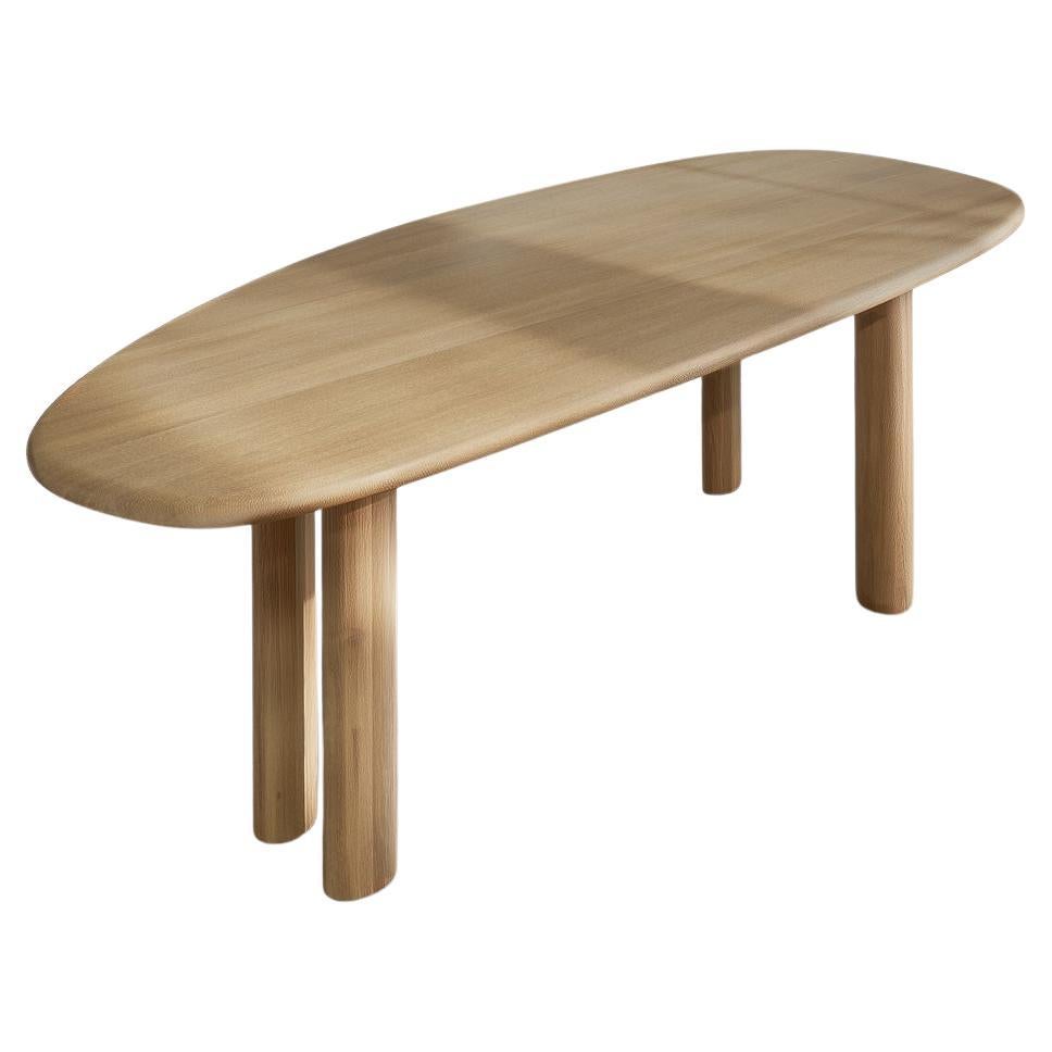 https://a.1stdibscdn.com/white-oak-dining-organic-shape-table-handmade-in-france-for-sale/f_51721/f_454917021750768641641/f_45491702_1750768641817_bg_processed.jpg