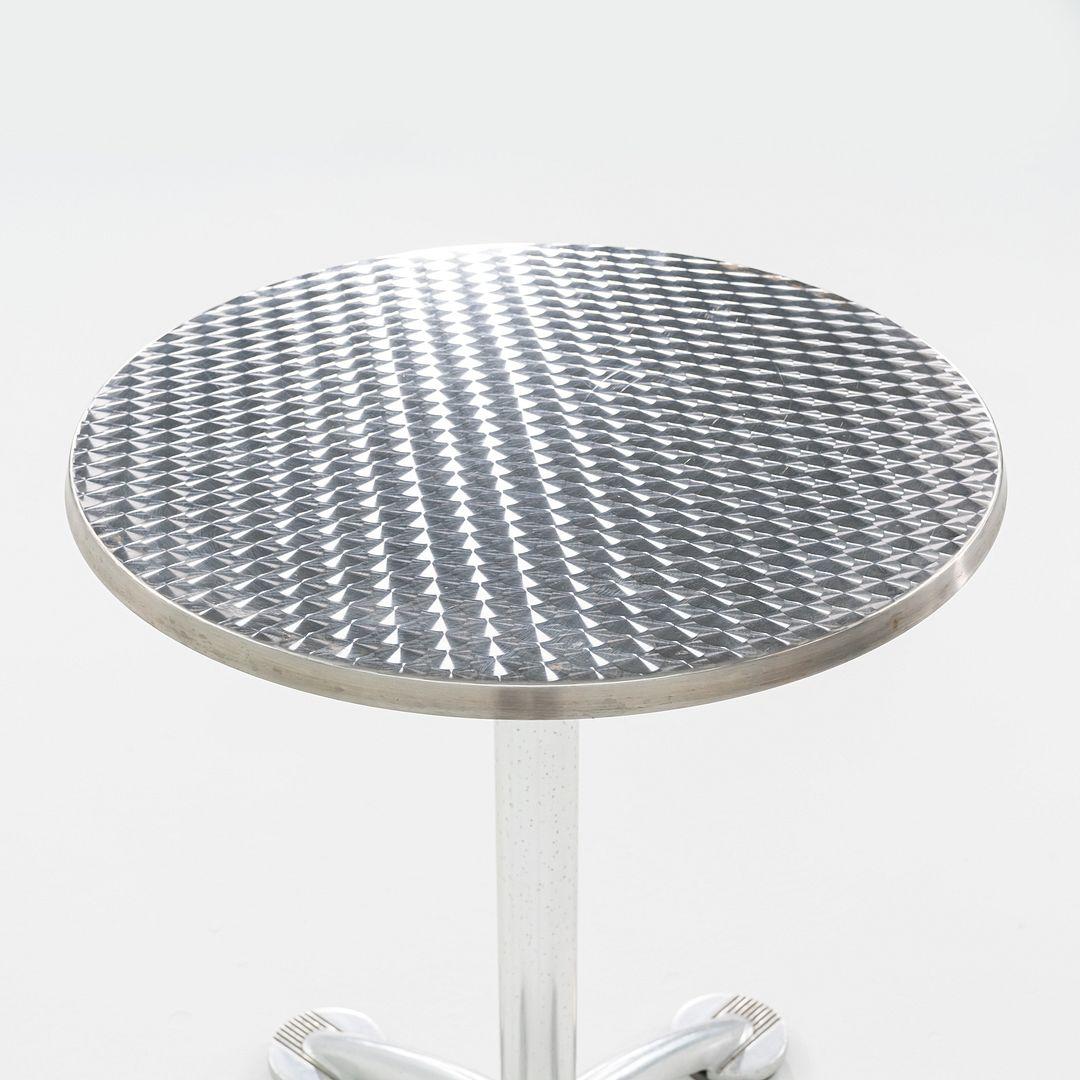 https://a.1stdibscdn.com/2010s-jorge-pensi-for-knoll-amat3-cafe-dining-table-in-aluminum-23-inch-for-sale-picture-12/56838182/f_455120621750339120016/f_45512062_1_master.jpg