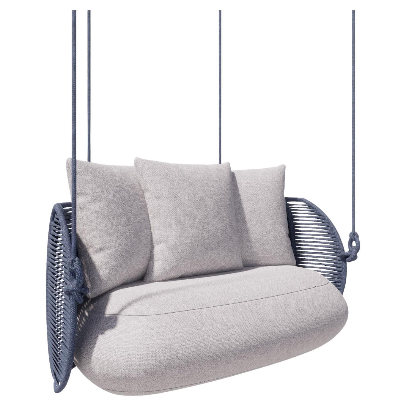 https://a.1stdibscdn.com/perlage-outdoor-swing-in-aluminum-upholstered-in-boucle-and-nautical-rope-for-sale/f_56842/f_455362921750425995398/f_45536292_1750425995737_bg_processed.jpg