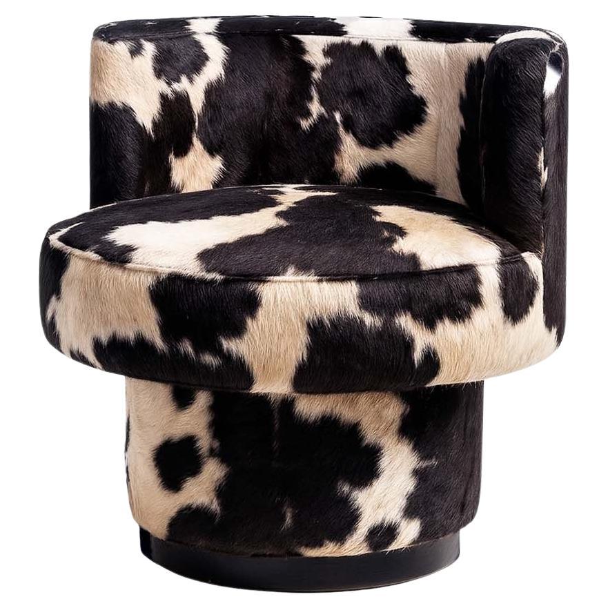 https://a.1stdibscdn.com/space-age-postmodern-cowhide-print-accent-chair-caos-for-sale/f_105132/f_456390121753268723563/f_45639012_1753268723804_bg_processed.jpg