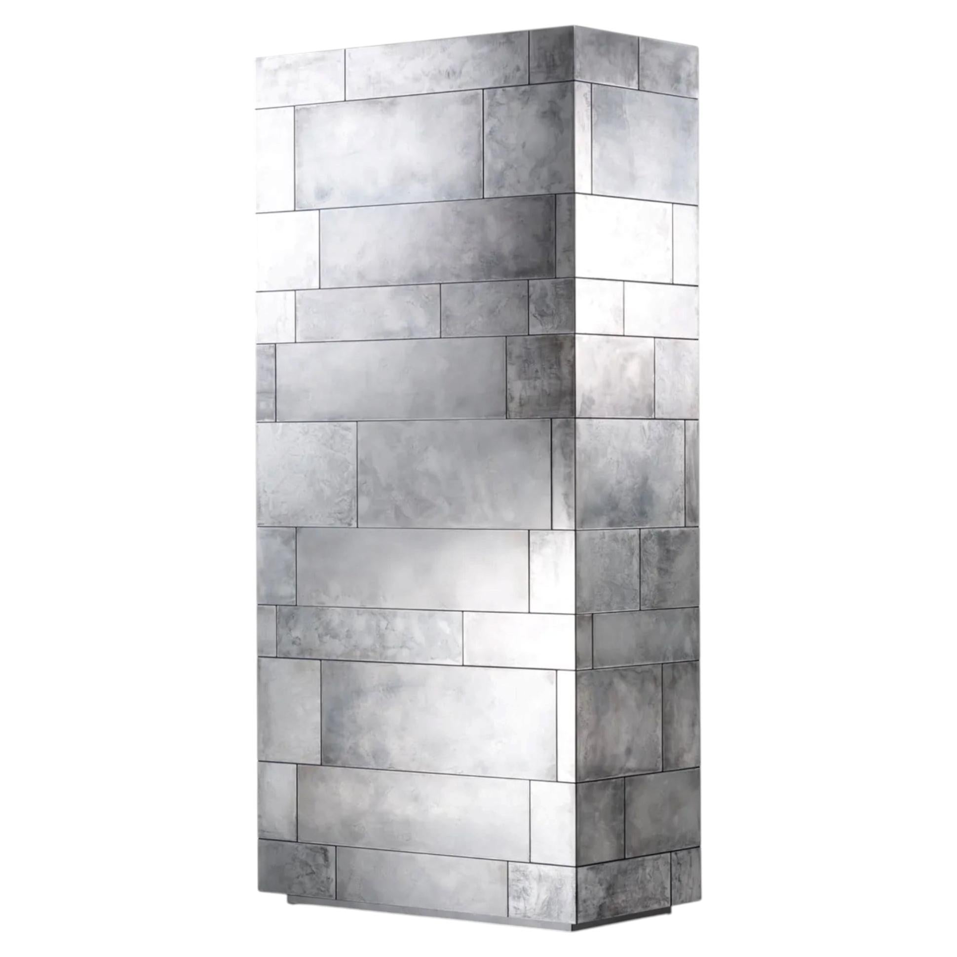 https://a.1stdibscdn.com/decastelli-celato-160-cabinet-in-iridium-finish-by-r-d-de-castelli-for-sale/f_16392/f_457930721778491757602/f_45793072_1778491757739_bg_processed.jpg