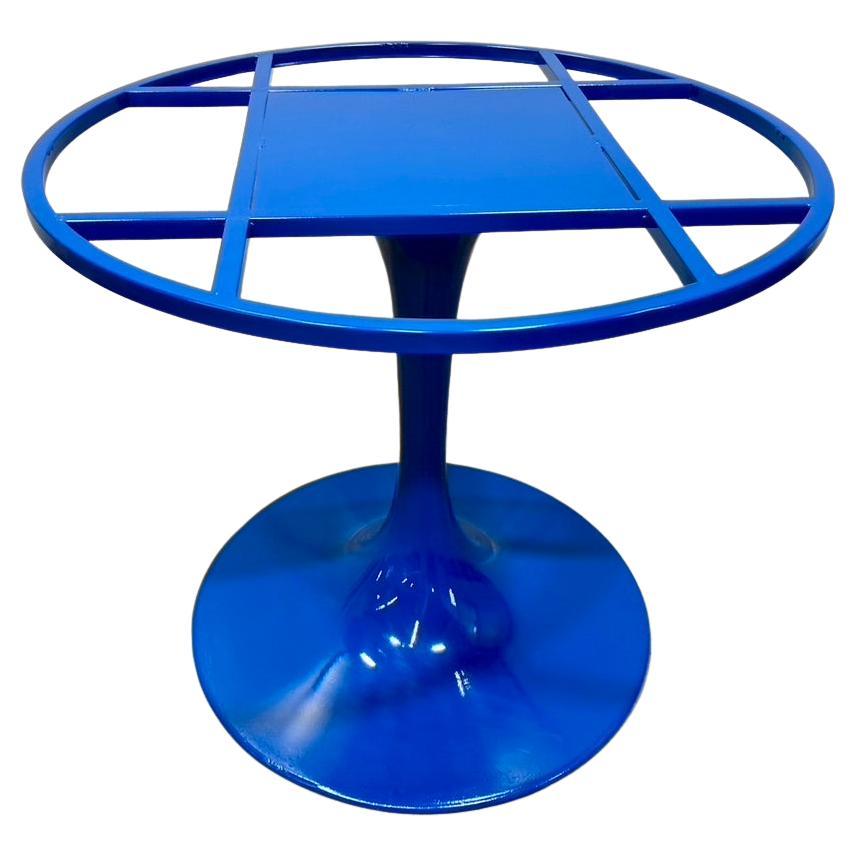 https://a.1stdibscdn.com/blue-powder-coated-steel-round-table-base-for-sale/f_101742/f_458382621752268771330/f_45838262_1752268771510_bg_processed.jpg