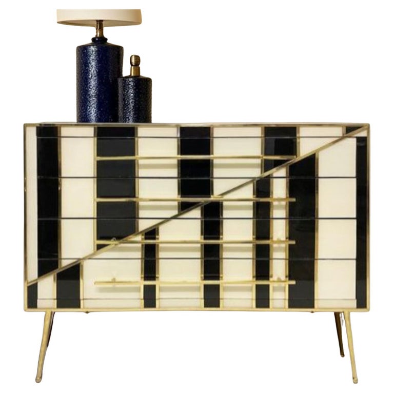 https://a.1stdibscdn.com/luxury-black-and-white-chest-of-drawers-handmade-in-italy-by-justfurnituress-for-sale/f_96292/f_463503221755729588571/f_46350322_1755729589049_bg_processed.jpg?width=768