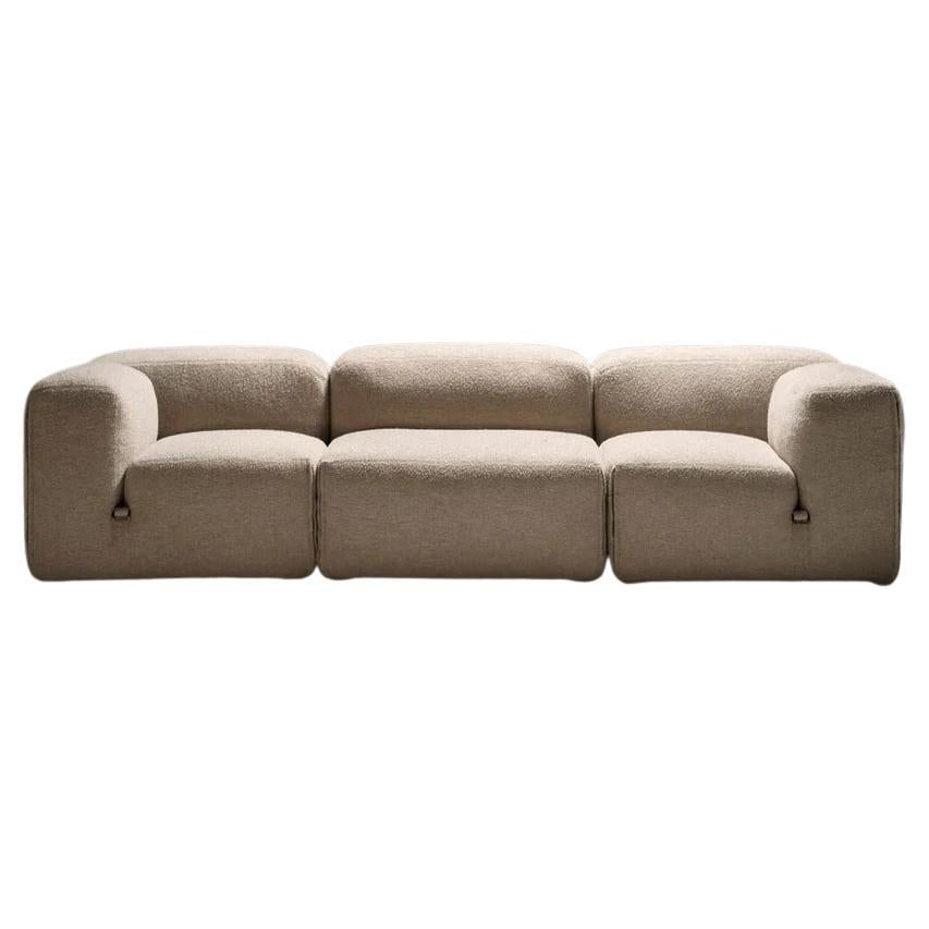 https://a.1stdibscdn.com/le-mura-sofa-in-fabric-by-mario-bellini-for-tacchini-w-288-cm-1133-in-for-sale/f_105752/f_474529721762719040985/f_46352772_1755769397812_bg_processed.jpg