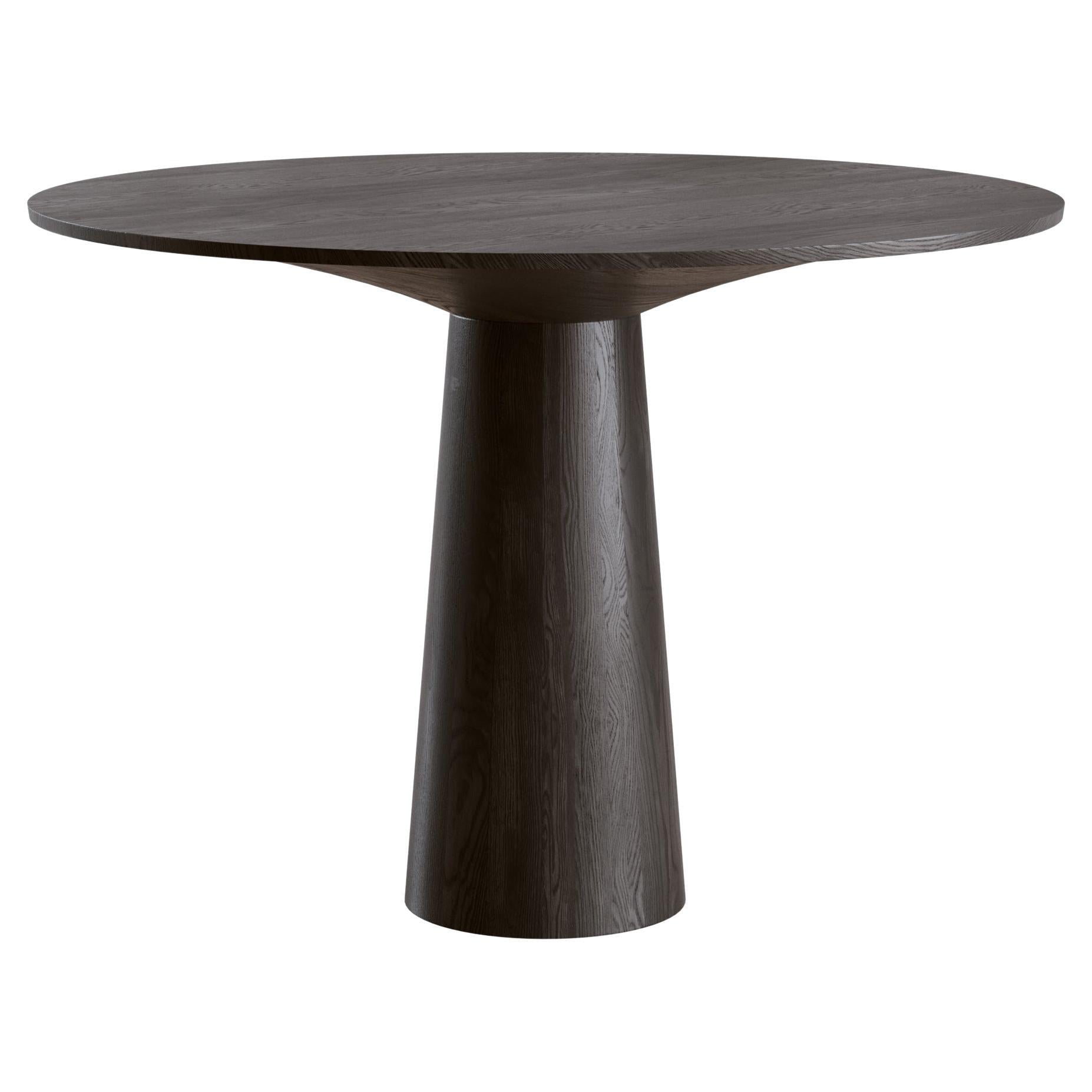 https://a.1stdibscdn.com/sculptural-round-dining-table-in-solid-oak-in-black-finish-3d-model-for-sale/f_99712/f_463983521756048773227/f_46398352_1756048773617_bg_processed.jpg