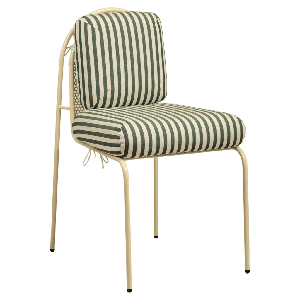 https://a.1stdibscdn.com/contemporary-riviera-chair-in-lacquered-metal-and-green-fabric-for-outdoors-for-sale/f_40973/f_464890821756743527270/f_46489082_1756743527799_bg_processed.jpg