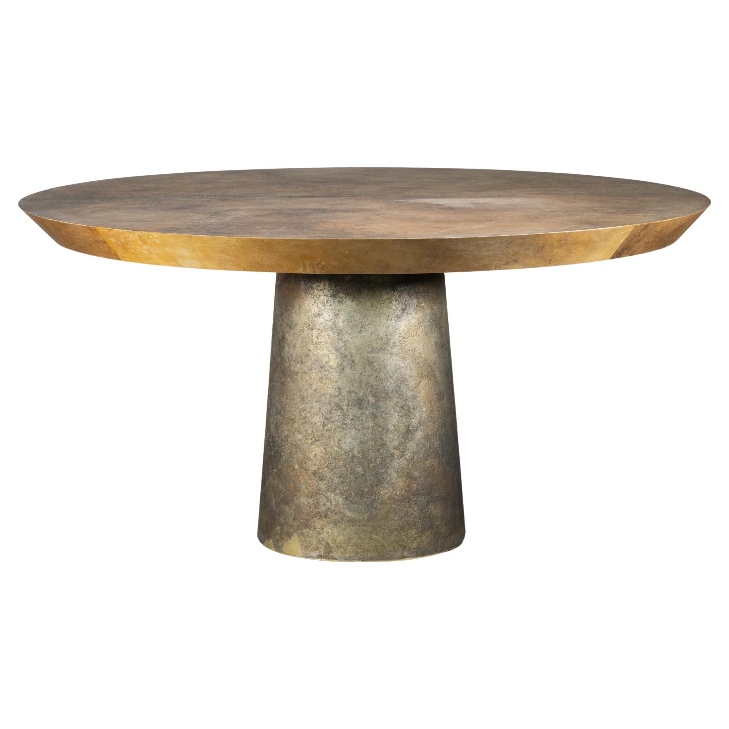 https://a.1stdibscdn.com/round-exotic-cast-bronze-pedestal-dining-table-by-costantini-benino-pergamino-for-sale/f_25173/f_465198421756923989355/f_46519842_1756923989877_bg_processed.jpg
